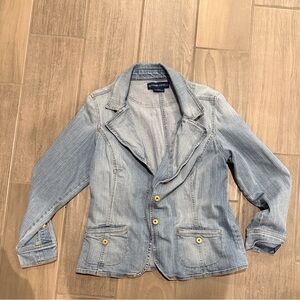 Stylish Denim Jean Jacket in Light Blue